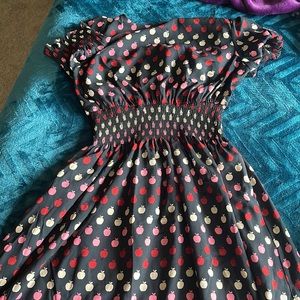 Brand new dress with pockets